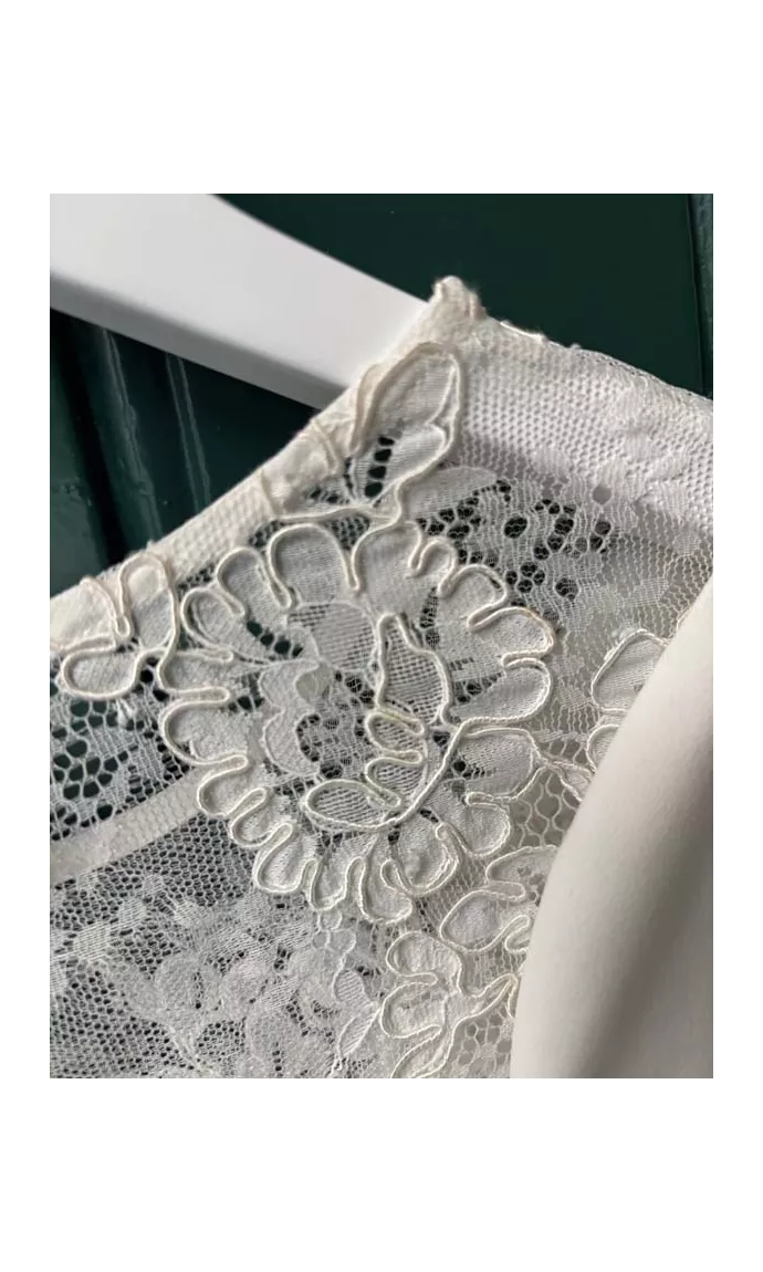 Romy showroom sample