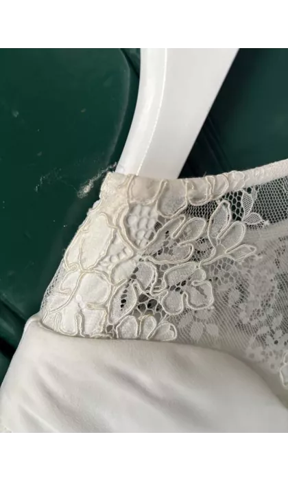 Romy showroom sample