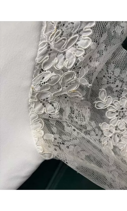 Romy showroom sample