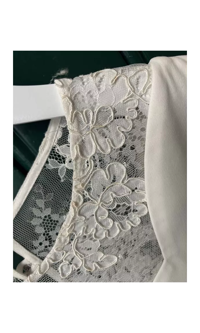 Romy showroom sample