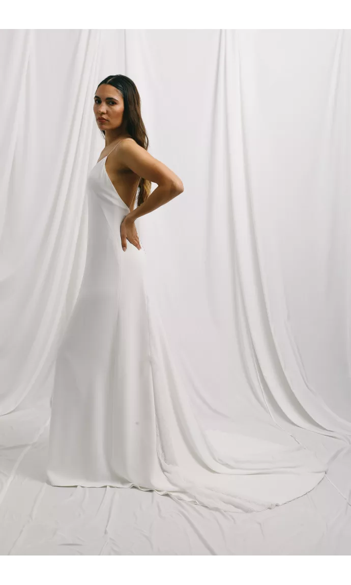 French Riviera – Minimalist and elegant french or parisian wedding dress | New Collection 2027 Harpe Paris